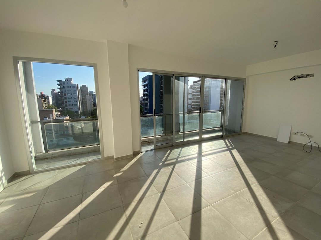 Monoambiente oficina en venta con cochera Quilmes
