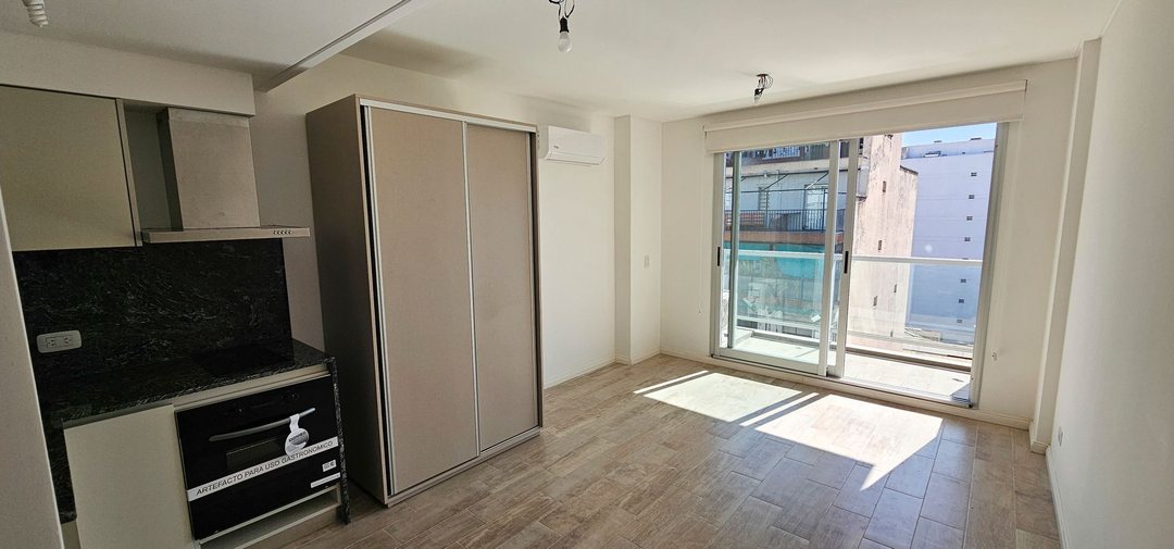 ALQUILER DEPARTAMENTO MONOAMBIENTE RECOLETA BALCON