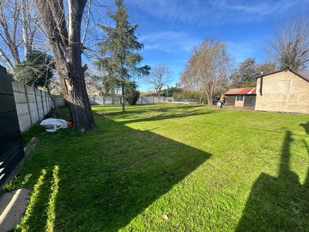 VENTA QUINTA EN FRANCISCO ALVAREZ CON PILETA