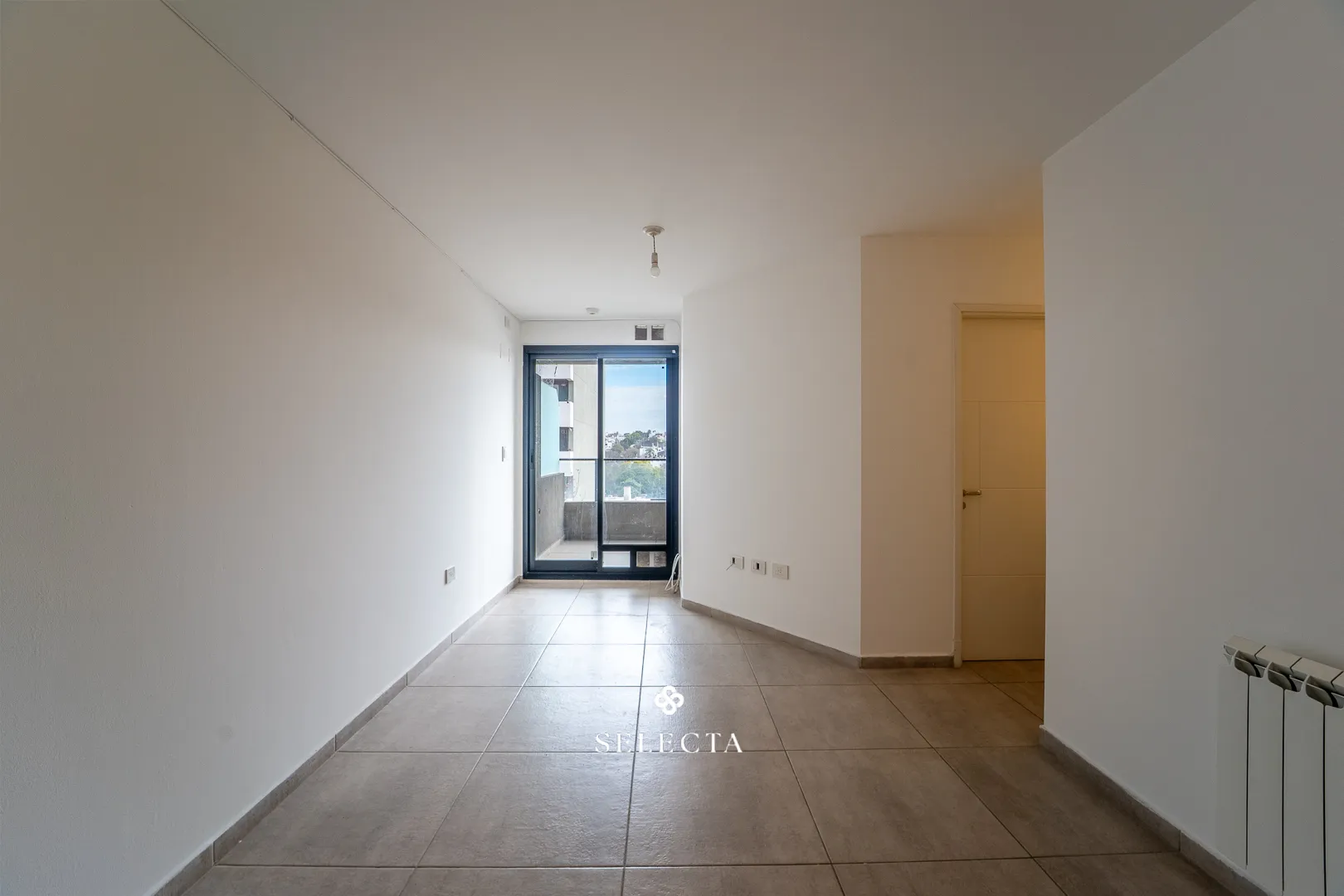 Venta: Depto 2 amb - 1 dorm - Balcón - Av. 24 de Septiembre (Gral. Paz)