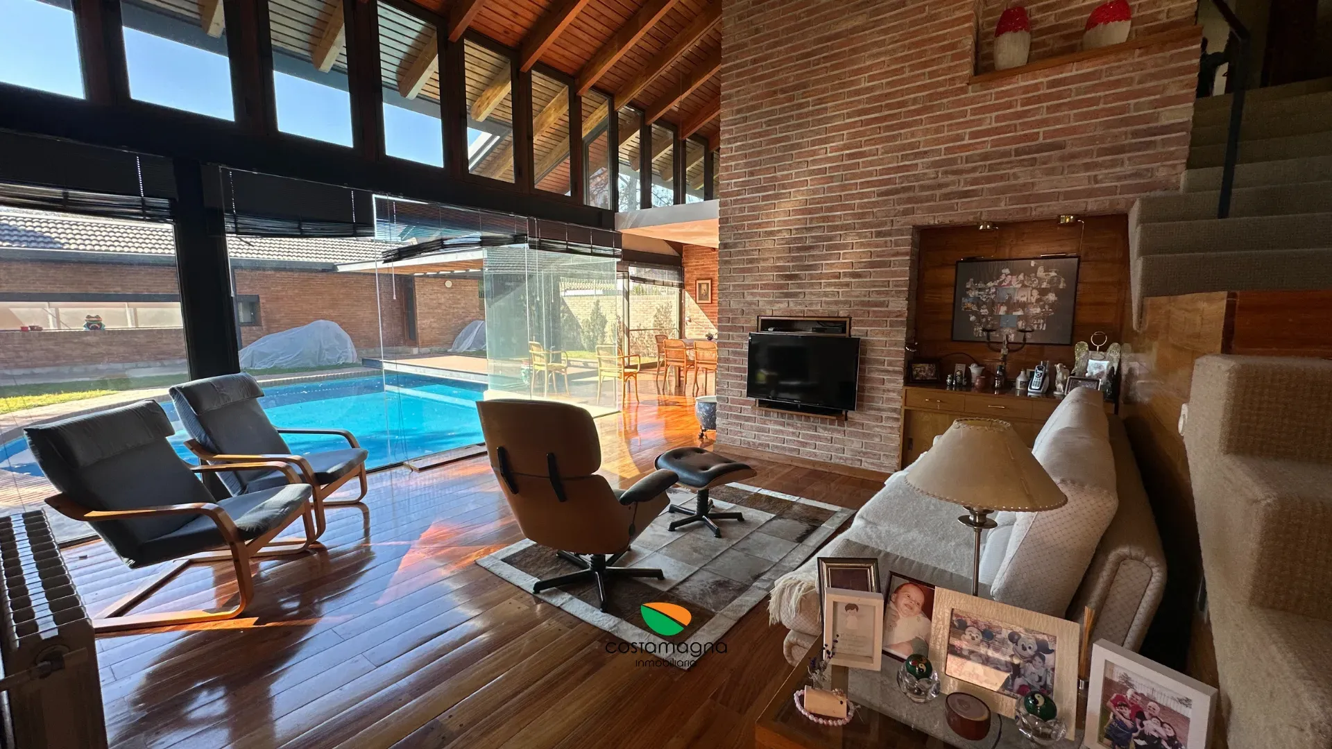 Casa de Diseño + 2 Departamento en Costa Azul