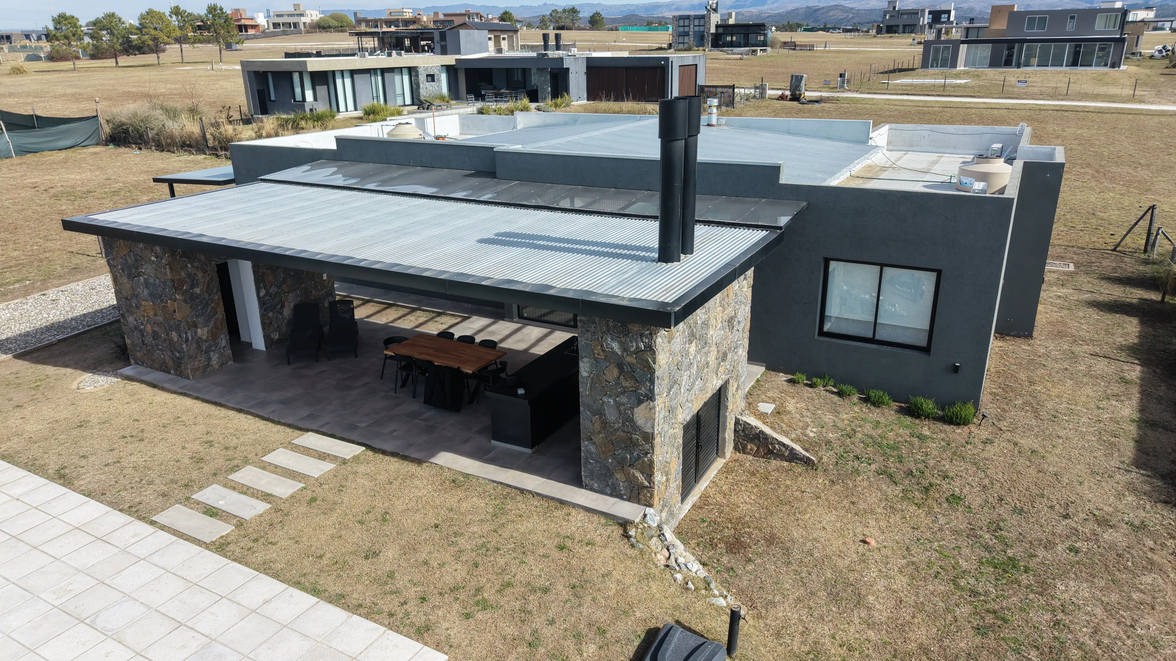 Casa con Pileta en Puerto del Aguila Country Náutico – Potrero de Garay