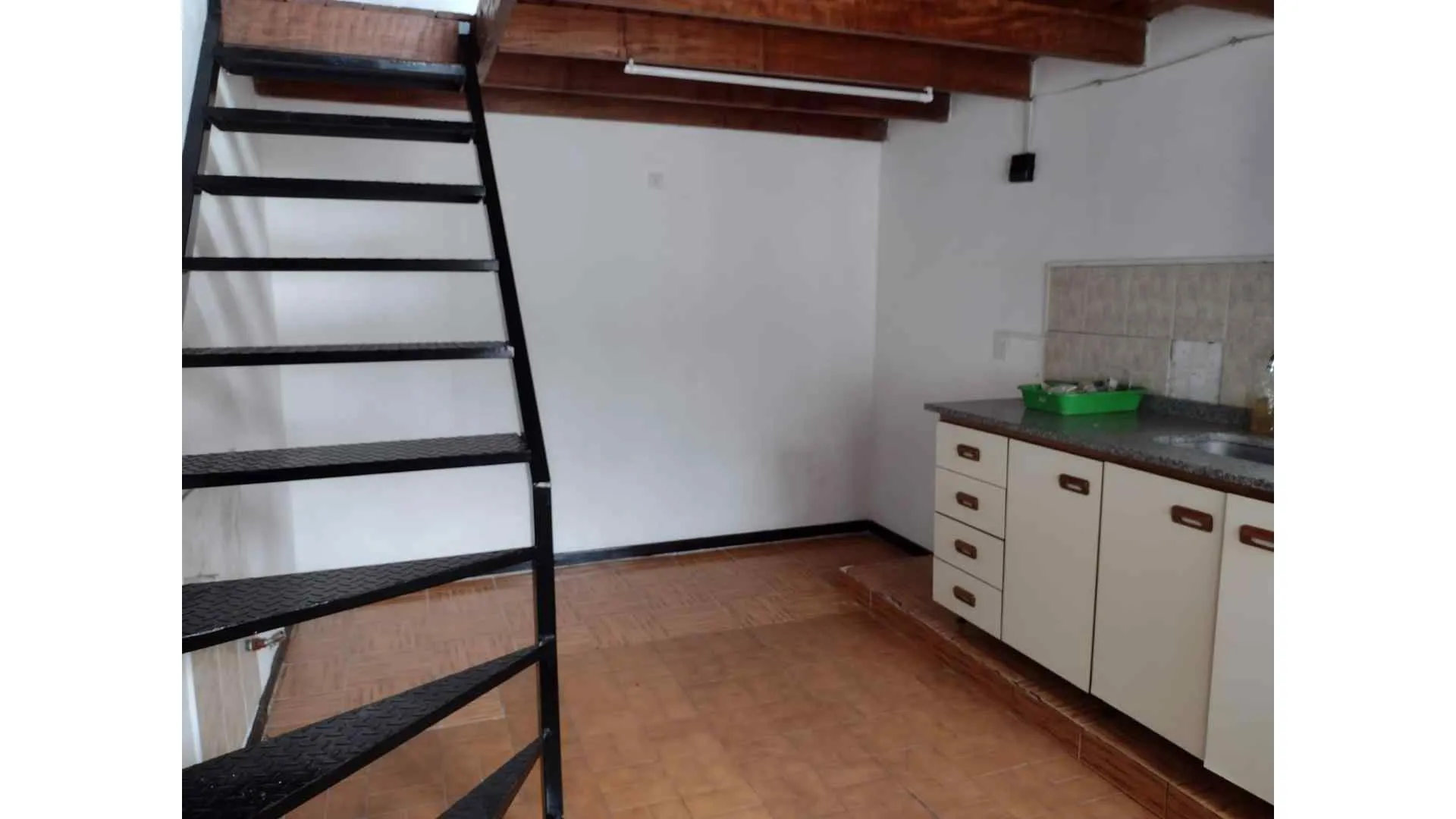 Departamento en alquiler Moreno centro