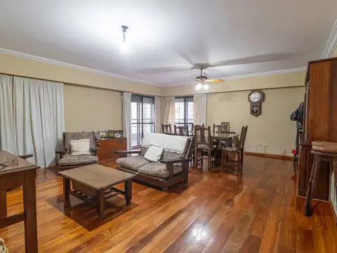 Departamento en Venta en Martín, Rosario
