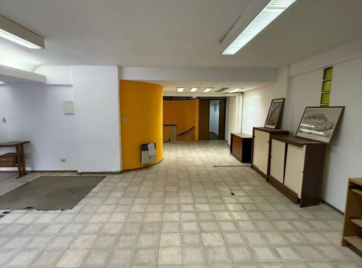 Oficina comercial · 186m² · 8 Ambientes