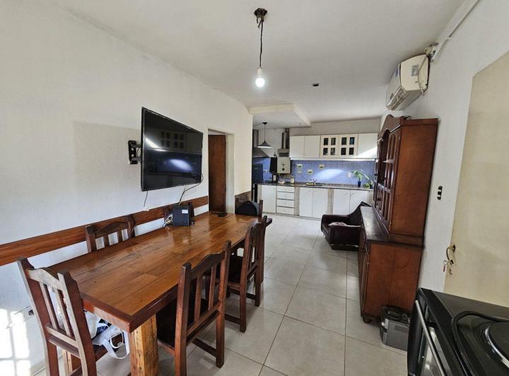 Casa · 175m² · 4 Ambientes · 2 Cocheras