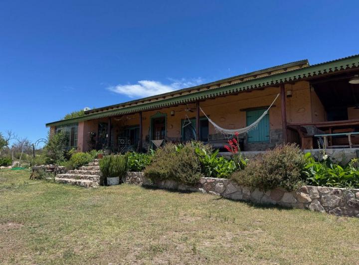Casa · 308m² · 1 Ambiente · 2 Cocheras