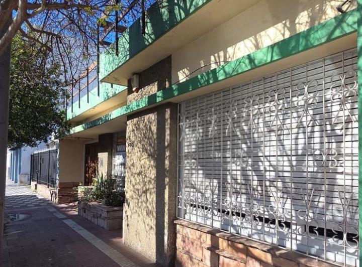 Casa · 192m² · 8 Ambientes · 1 Cochera