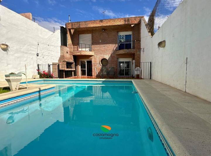 Casa · 189m² · 4 Dormitorios · 1 Cochera
