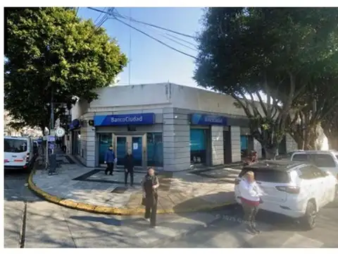 Local en Venta en Mataderos, CABA