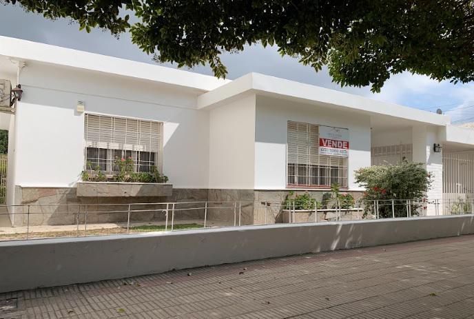 Casa · 159m² · 3 Dormitorios · 2 Cocheras