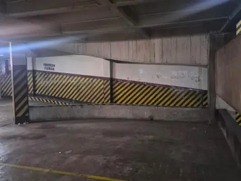 Cochera en Alquiler en Balvanera, CABA
