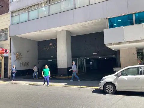 Cochera en Venta en Tribunales, Centro
