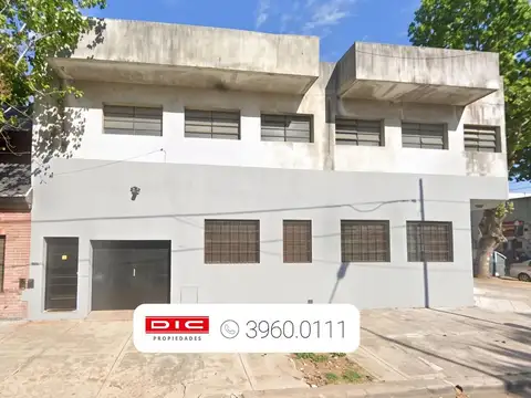 Galpón en Venta en Mataderos, CABA