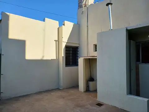 Casa en Alquiler en Los Hornos, La Plata