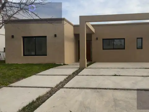 Casa en Alquiler en San Sebastián, Countries y Barrios Cerrados en Escobar