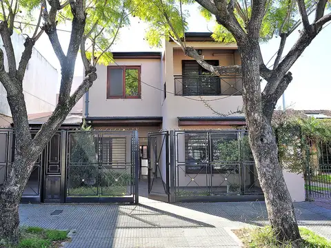 Casa en Alquiler en Ezpeleta Este, Partido de Quilmes