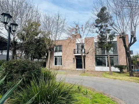 Casa en Alquiler en Haras María Eugenia, Countries y Barrios Cerrados en Moreno
