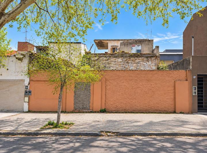 Terreno · 371m²