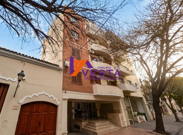 Departamento · 74m² · 4 Ambientes · 1 Cochera