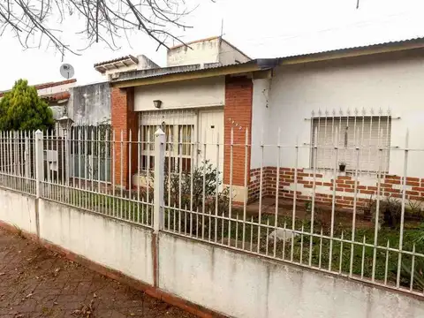 Casa en Venta en Longchamps, Partido de Almirante Brown
