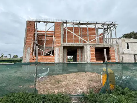 Casa en Venta en Countries y Barrios Cerrados en Esteban Echeverria, Partido de Esteban Echeverría