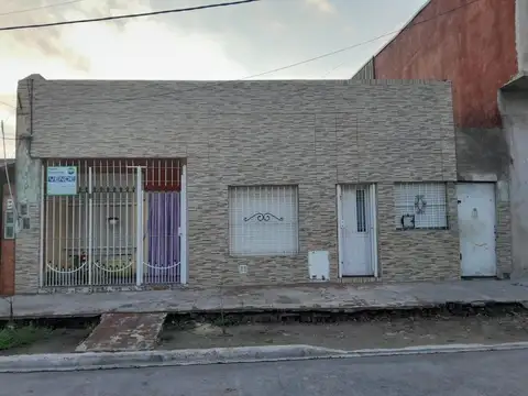 Casa en Venta en Isidro Casanova, Partido de La Matanza
