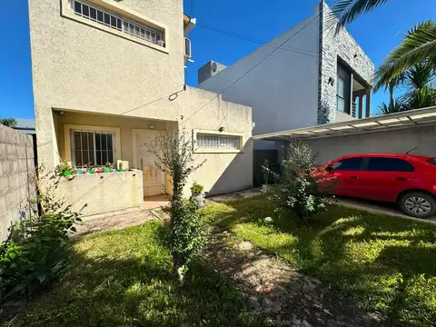 Casa en Venta en Lisandro Olmos Etcheverry, Partido de La Plata