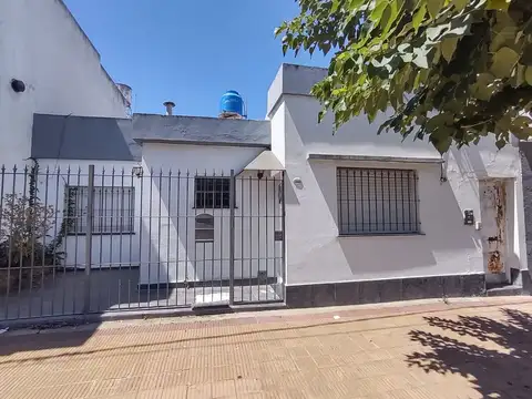 Casa en Venta en Los Hornos, La Plata