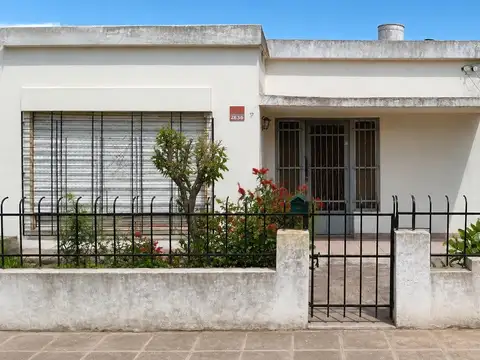 Casa en Venta en Villa Vatteone, Partido de Florencio Varela
