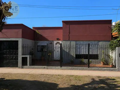 Casa en Venta en Los Hornos, La Plata