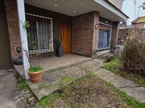 Casa en Venta en José Mármol, Partido de Almirante Brown