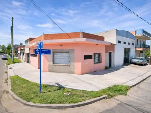 Casa en Venta en Isidro Casanova, Partido de La Matanza