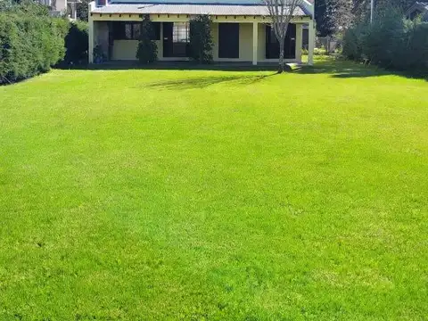 Casa en Venta en Villa Parque Sicardi, Partido de La Plata