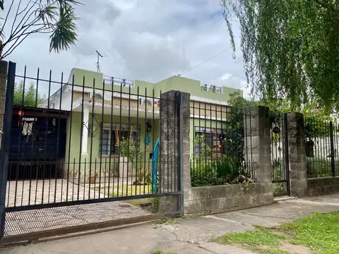 Casa en Venta en Burzaco, Partido de Almirante Brown