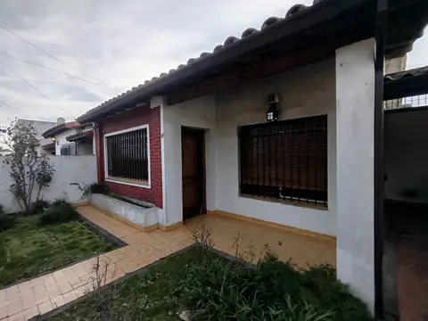 Casa en Venta en Villa Santos Tesei, Partido de Hurlingham