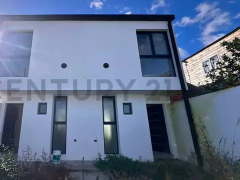 Casa en Venta en Barrio Jardín, La Plata