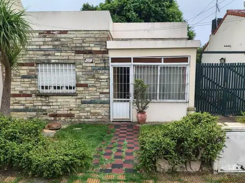 Casa en Venta en Villa Santos Tesei, Partido de Hurlingham
