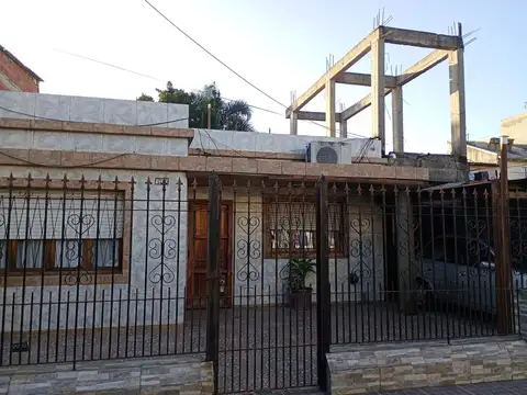 Casa en Venta en Isidro Casanova, Partido de La Matanza