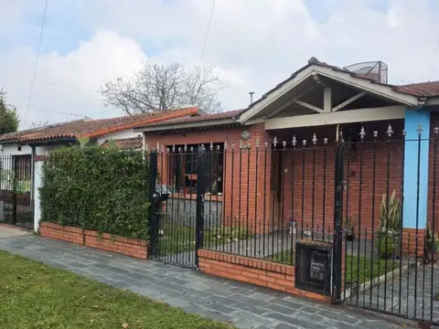 Casa en Venta en Glew, Partido de Almirante Brown