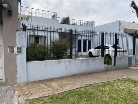 Casa en Venta en Lomas del Mirador, Partido de La Matanza