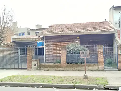 Casa en Venta en Villa Industrial, San Justo