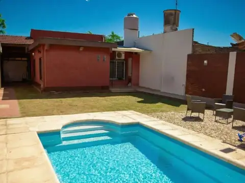 Casa en Venta en Burzaco, Partido de Almirante Brown