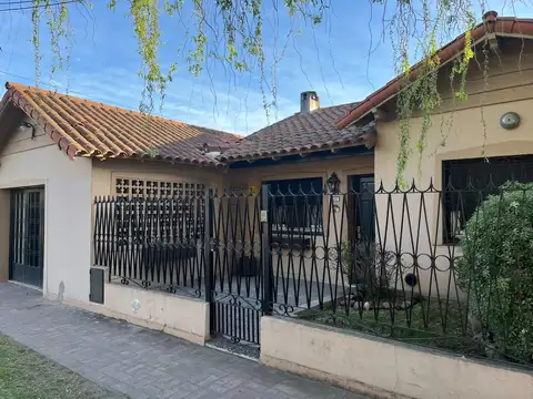 Casa en Venta en Rafael Calzada, Partido de Almirante Brown