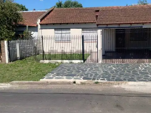 Casa en Venta en Villa Elvira, Partido de La Plata