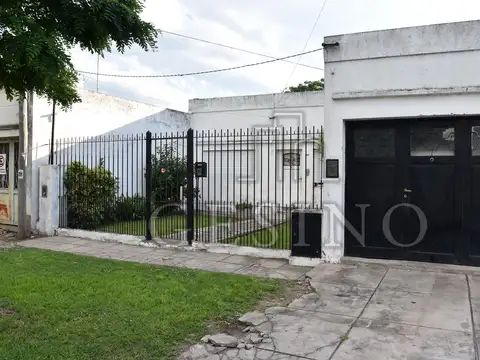 Casa en Venta en Los Hornos, La Plata