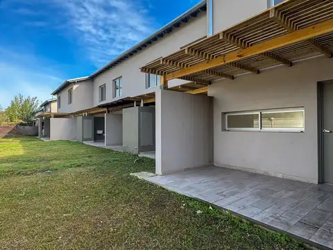 Casa en Venta en Condominio Dos Cedros, Countries y Barrios Cerrados en Pilar