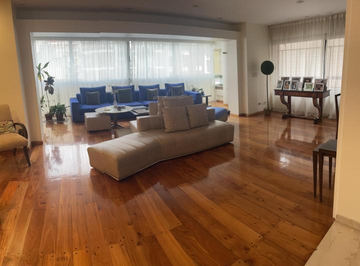 Departamento · 225m² · 4 Ambientes · 2 Cocheras