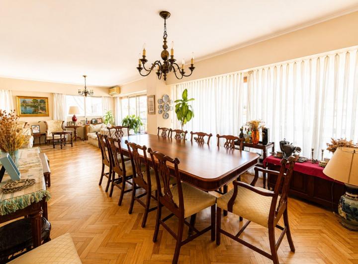 Departamento · 176m² · 5 Ambientes · 1 Cochera
