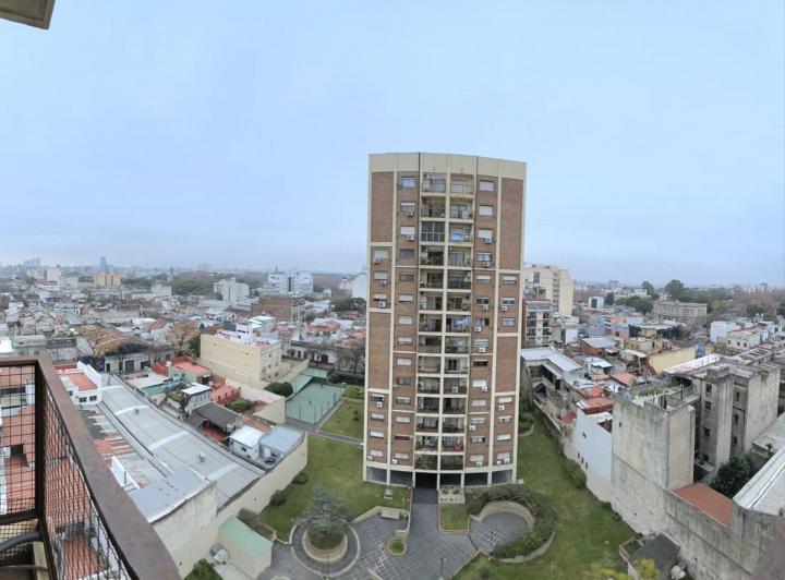 Departamento · 76m² · 4 Ambientes · 1 Cochera